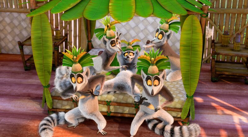 King Julien gibt es jetzt – scheinbar – in fünffacher Ausführung … Ob der giftige Wassertümpel etwas damit zu tun hat? – Bild: ORF/​Universal