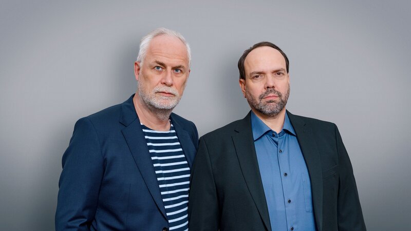 v.li.: Peter Hörmanseder und Robert Stachel. – Bild: ORF/​Roman Zach-Kiesling