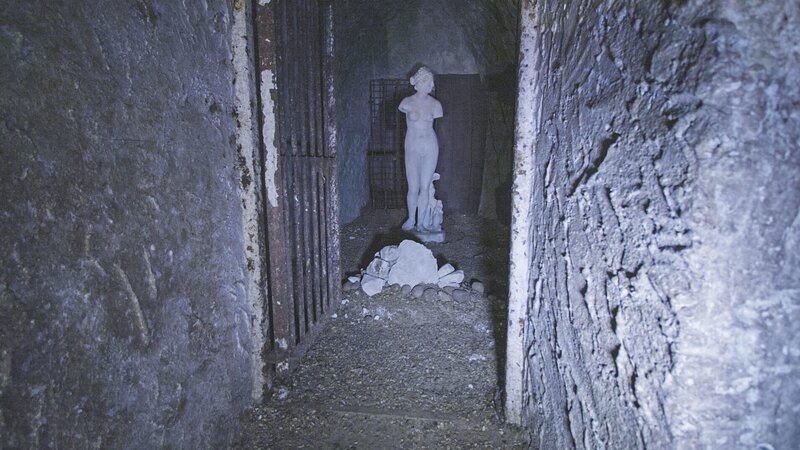 Der Gründer des Hellfire Clubs ließ auf seinem Anwesen ein 400 Meter langes Höhlensystem graben. – Bild: Like A Shot Entertainment/​ TCB Media Rights/​ WeltN24 GmbH