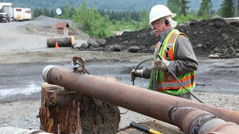 Fred Hurt working. – Bild: Discovery Communications