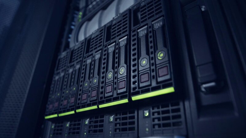 Bei Servern handelt es sich um Computerprogramme oder Geräte, die Dienstprogramme, Daten oder andere Ressourcen für die Nutzenden bereitstellen. – Bild: Off the Fence BV/​WeltN24 GmbH