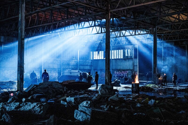 Gennaros Bande kommt zu spät, um Fernando zu retten … – Bild: ORF/​Beta Film/​Marco Ghidelli