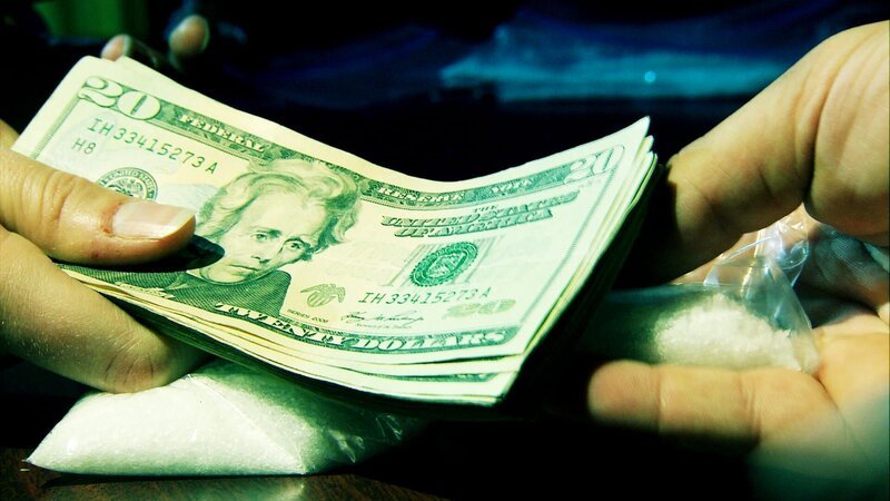 COCAINE drug money. – Bild: Wall to Wall Media Ltd