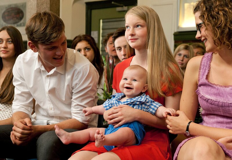 Mona kriegt ein Baby – Bild: ARD Degeto/​RBB/​Britta Krehl