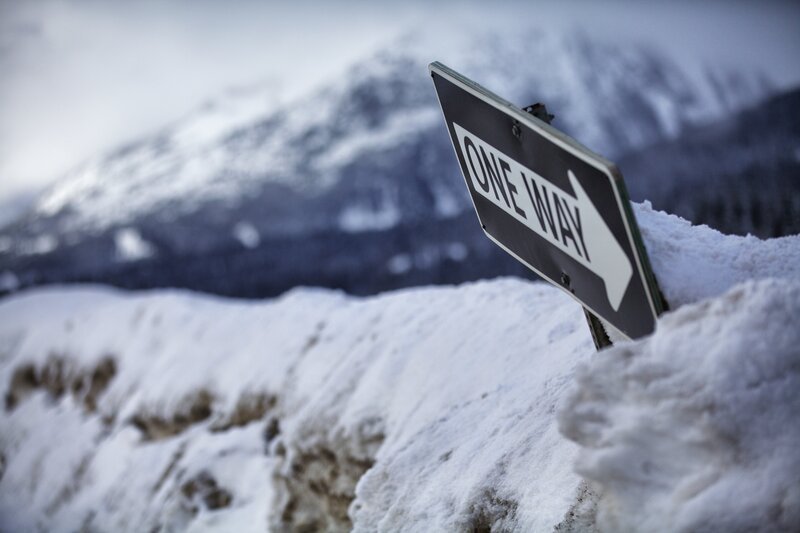 Der Coquihalla Highway in Kanada gehört zu den gefährlichsten Schnellstraßen der Welt. Das Team von Jamie Davis Heavy Rescue rückt aus, wenn Lkws bei Eis und Schnee in Not sind … – Bild: Great Pacific Media