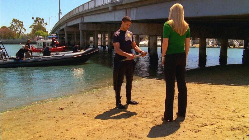 Tobias (Patrick Müller, l.) ist zuversichtlich, über kurz oder lang wieder mit Vivien ins Reine zu kommen. Rechts Ringo (Timothy Boldt) – Bild: RTL