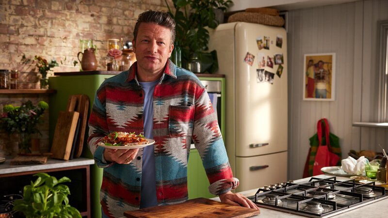 Alltagshelden: Pasta, Peperonata & Clevere Kebabs – Bild: RTL /​ Jamie Oliver Enterprises Ltd /​ Richard Clatworthy