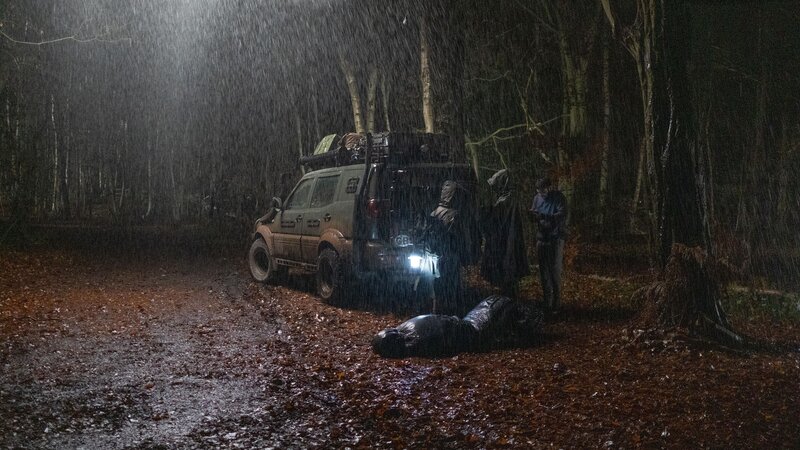 (v.l.n.r.) Kim Noakes (Maisie Williams); Tina Noakes (Sian Clifford); Nicky (Mawaan Rizwan) – Bild: ProSieben Fun