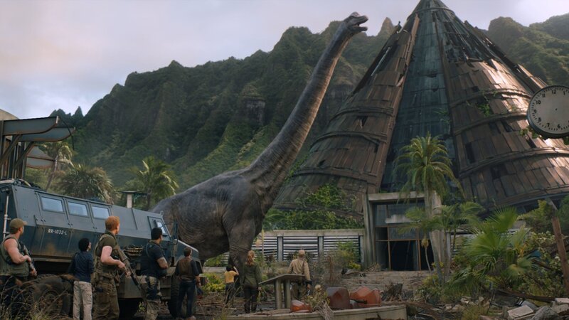 Die Teilnehmer der Expedition kommen auf der Insel an. – Bild: Amazon Web Services, Inc. or its affiliates