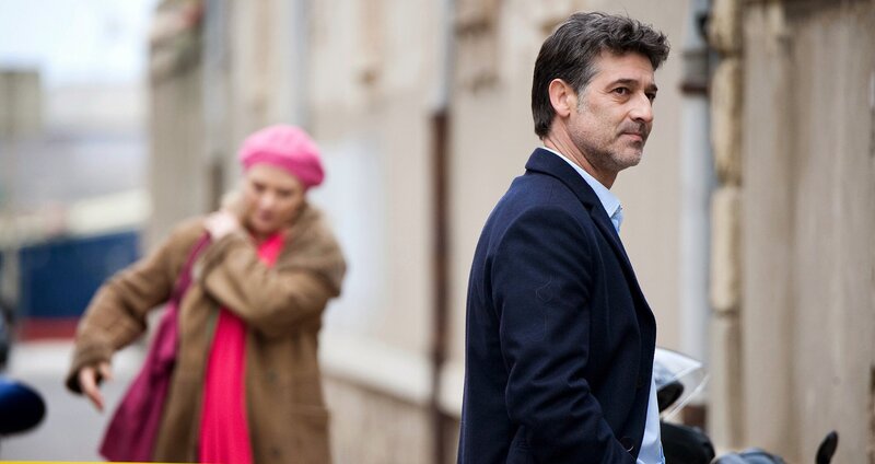 Candice Renoir (Cécile Bois, l.); David Canovas (Stéphane Blancafort, r.) – Bild: PLURIMEDIA (Fabien Malot /​ Boxeur de lune /​ Telfrance /​ France 2)