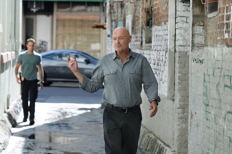 Joe (Terry O’Quinn) – Bild: NORMAN SHAPIRO /​ CBS ENTERTAINMENT /​ CBS Broadcasting, Inc.
