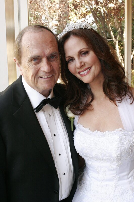 Geben sich das Ja-Wort: Morty (Bob Newhart, l.) und Sophie (Lesley Ann Warren, r.) … – Bild: Ron Tom