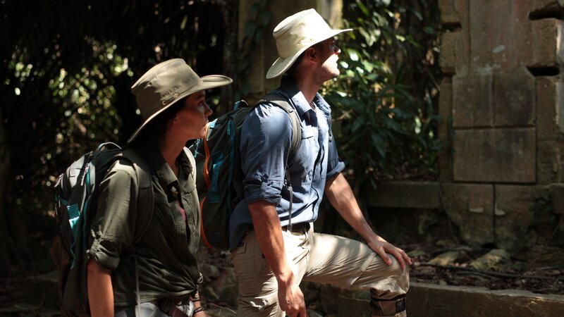 Die Gastgeber Jessica und Phil in Airao Velho in Brasilien. – Bild: Discovery Channel /​ Discovery Communications, LLC