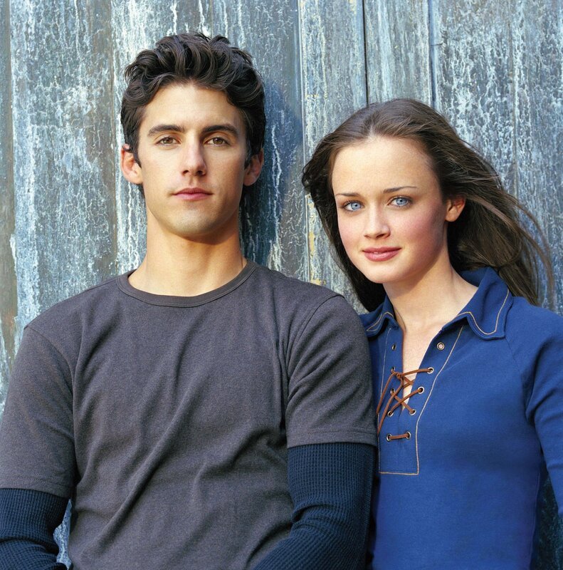 (3. Staffel) – Finden Jess (Milo Ventimiglia, l.) und Rory (Alexis Bledel, r.) endlich zueinander? – Bild: ATV2