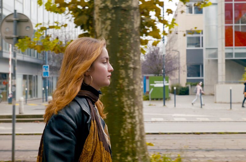 Tosca auf dem Weg zur Gesangsstunde im Konservatorium von Straßburg – Bild: SWR/​LuFilms