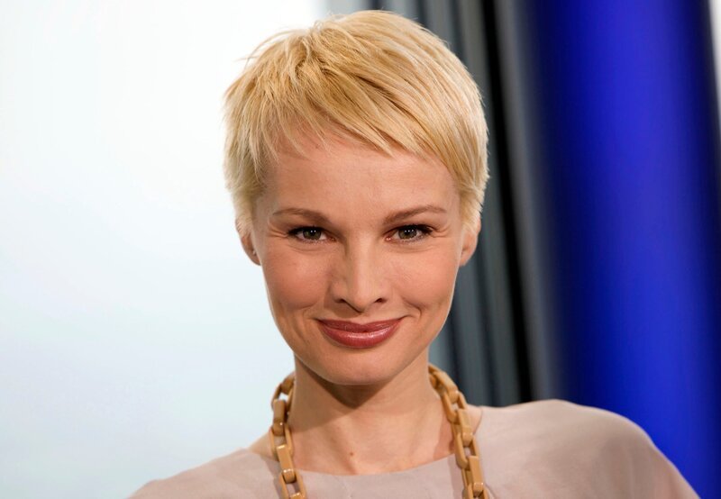Moderatorin Susann Atwell. – Bild: HR/​Pressestelle