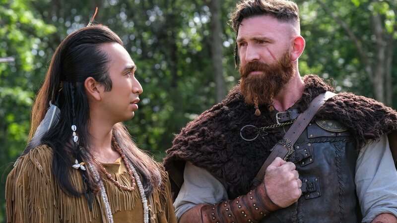 v.li.: Sasappis (Román Zaragoza), Thorfinn (Devan Chandler Long) – Bild: Bertrand Calmeau /​ CBS /​ CBS ENTERTAINMENT /​ CBS Broadcasting Inc.