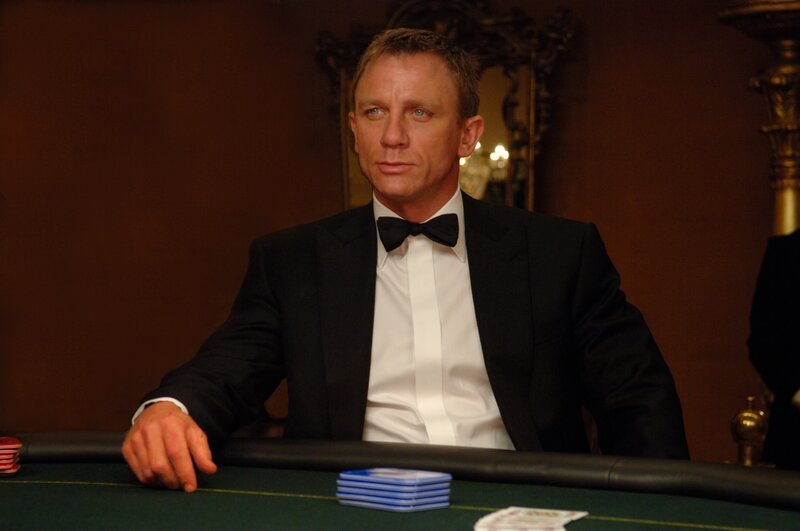 Ein Mann, ein Einsatz: Bond (Daniel Craig) mit Pokergesicht. – Bild: Danjaq, LLC and United Artists Corporation