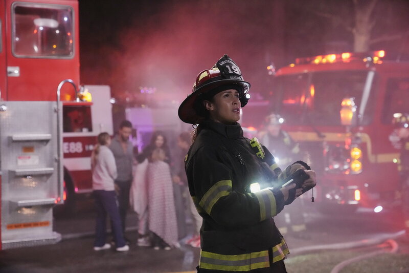 Station 19; Staffel 6, Folge 7; Jaina Lee Ortiz als Andy Herrara – Bild: SRF/​Motion Picture/​ ABC Signature