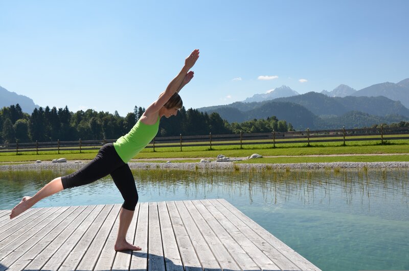 Gabi Fastner bei der Standwaage. – Bild: PSF Film + Video GmbH /​ BR