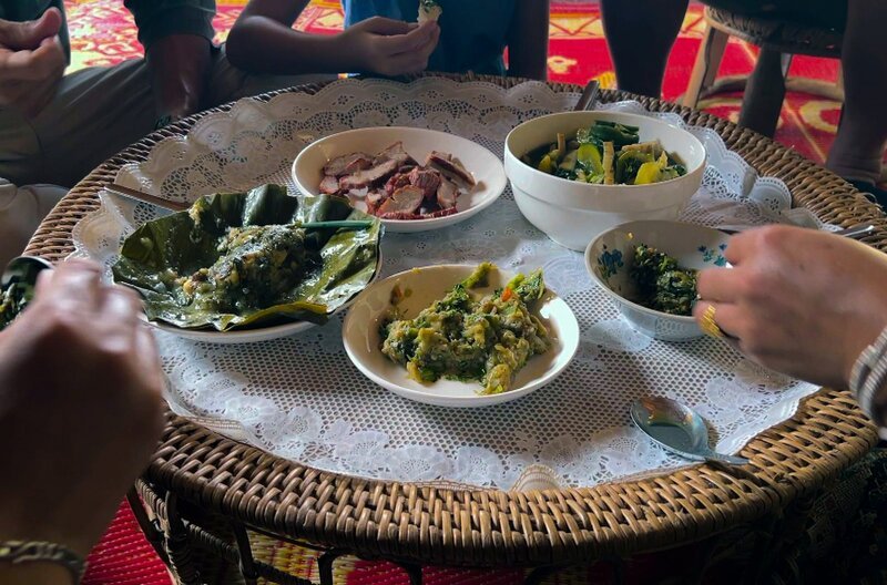 In Laos wird Nees Bambussuppe serviert – Bild: Elephant Doc