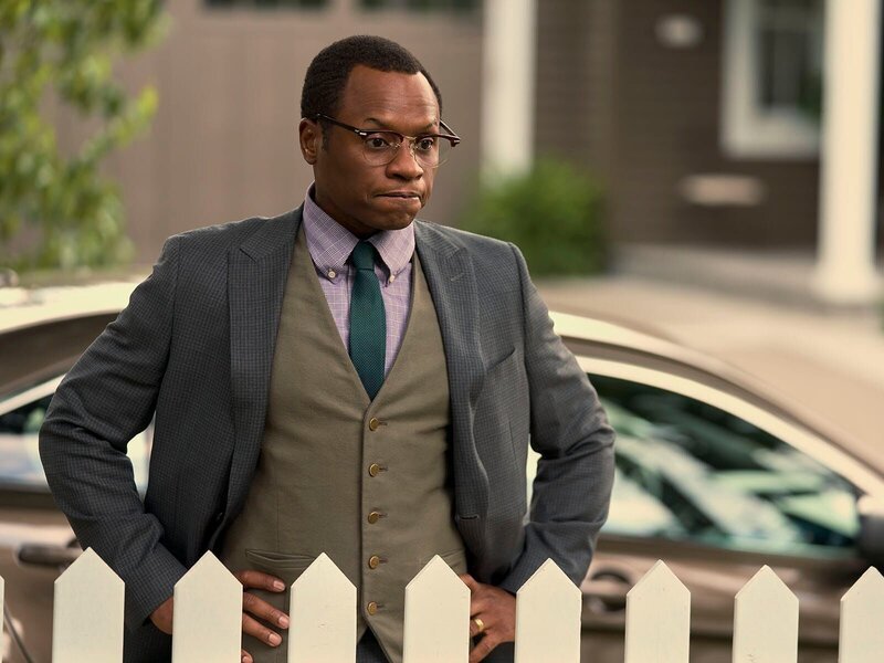 Malcolm Goodwin als Oscar Finlay – Bild: Amazon