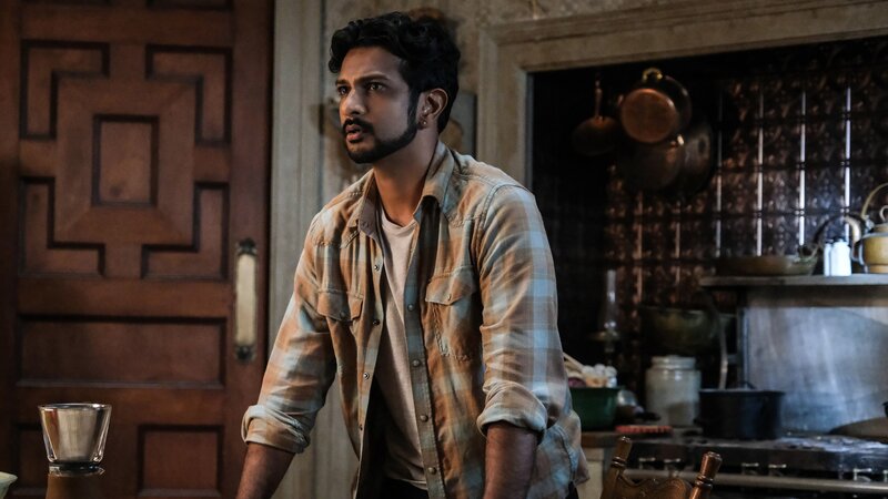 Jay (Utkarsh Ambudkar) – Bild: Bertrand Calmeau /​ CBS /​ CBS ENTERTAINMENT /​ CBS Broadcasting Inc.