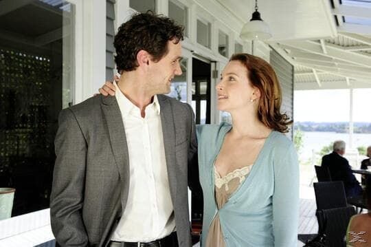 Julianna (Jana Klinge) und Trevor (Oliver Franck) – Bild: Kino Barrandov (CZ)