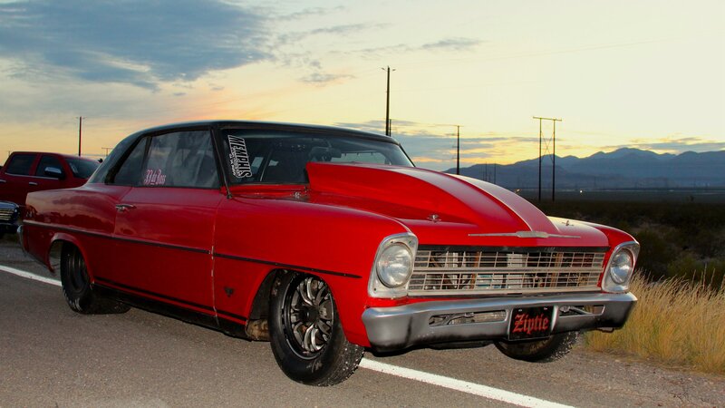 After some bad luck with Heifer, JJ Da Boss decided to buy back his old car, Ziptie, and test his luck in Vegas. – Bild: Discovery Channel /​ Discovery Communications