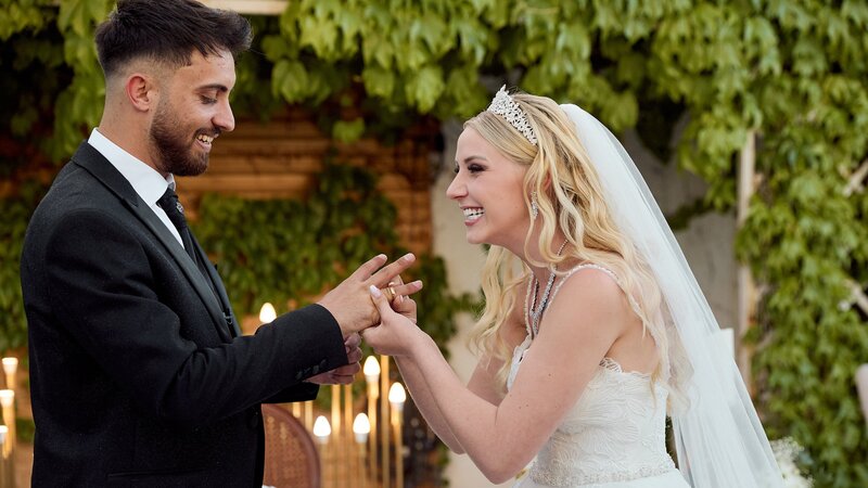 Loredana und Servet haben sich das Ja-Wort gegeben. – Bild: Per Florian Appel /​ RTLZWEI /​ Yellowstone Productions