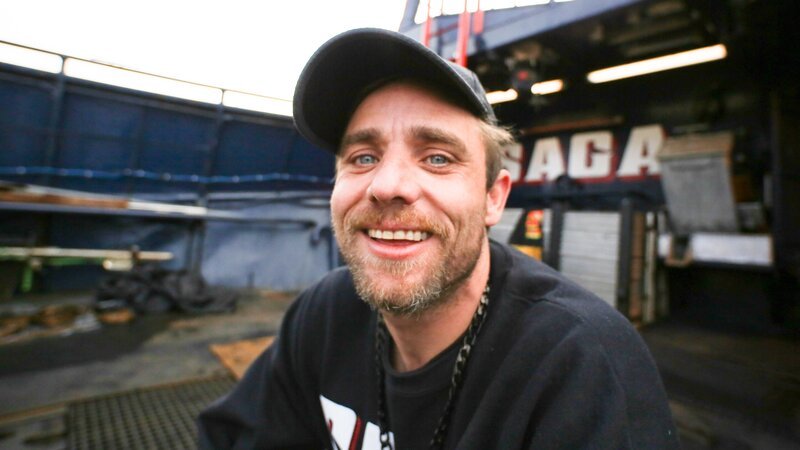 Captain of the Saga Jake Anderson smiling at camera – Bild: Discovery Communications, LLC