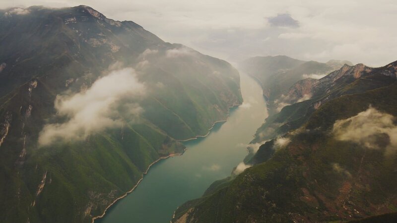 Der Jangtse ist mit rund 6.300 Kilometern der längste Fluss Chinas und der drittlängste Fluss der Welt. – Bild: ZDF