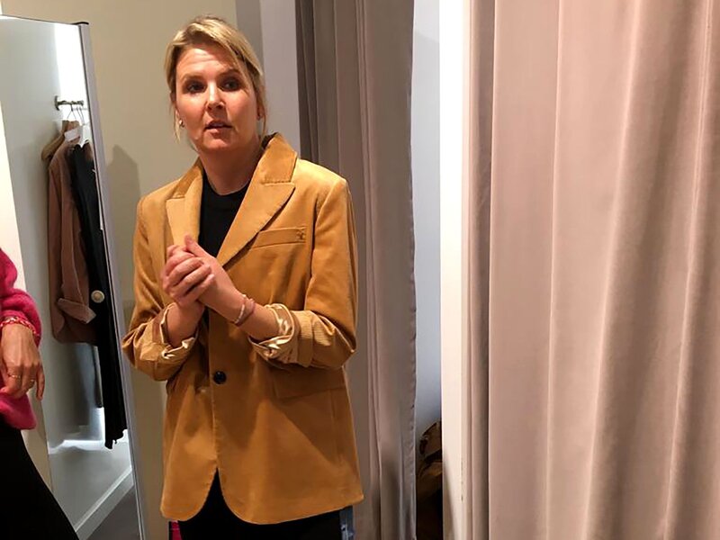 Motto in Münster: Oldie but Goldie! Zeige, wie cool und modern ein Look in Cord sein kann! Tag 2: Christina. – Bild: RTL /​ Constantin Ent.