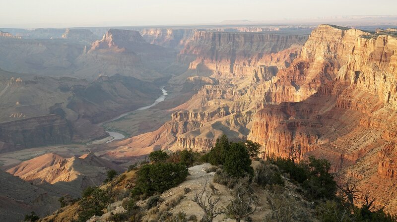 Blick in den Grand Canyon. – Bild: NDR/​Frank Bergfeld
