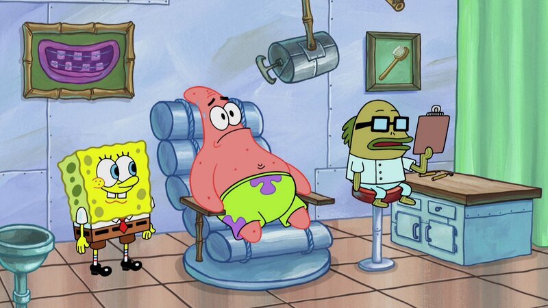L-R: SpongeBob, Patrick, Dr. Mundane – Bild: ViacomCBS