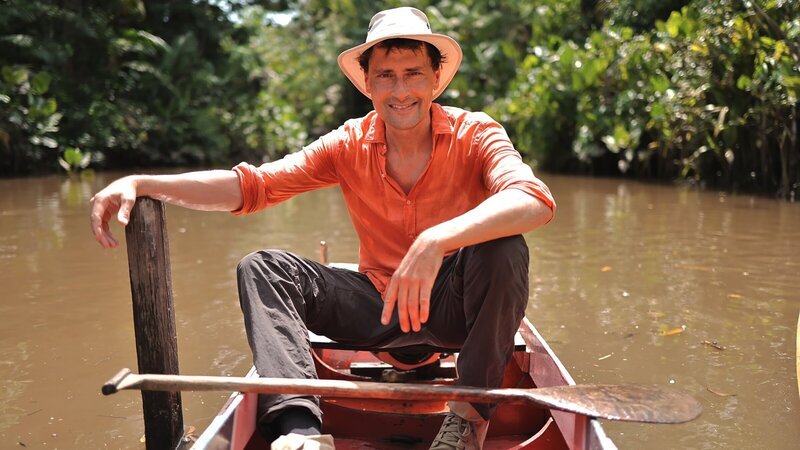 "Terra X"-Moderator Uli Kunz ist im Amazonas-Delta. Es ist eines der größten Fluss-Deltas der Welt. – Bild: ZDF