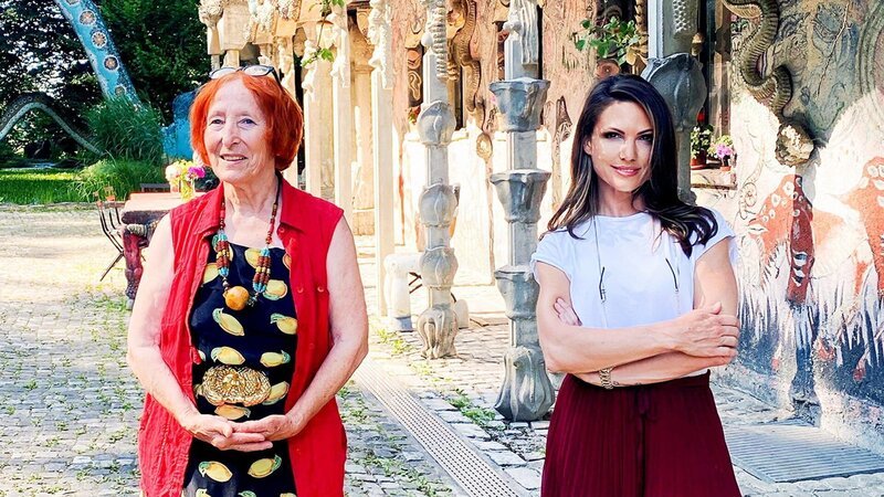 Ding Dong – Zeig deine Skulpturen! Viola Tami (r.) mit Maria Anna Weber in Dietikon im Bruno Weber Park 2020 – Bild: SRF