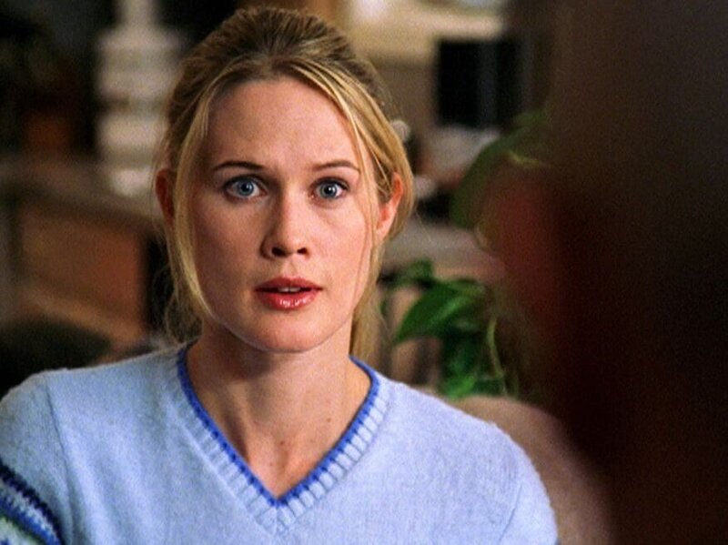 Die vermeintlich bei einem Attentat ermordete Staatsanwältin Alexandra Cabot (Stephanie March) taucht plötzlich wieder auf. – Bild: TVNOW /​ CBS