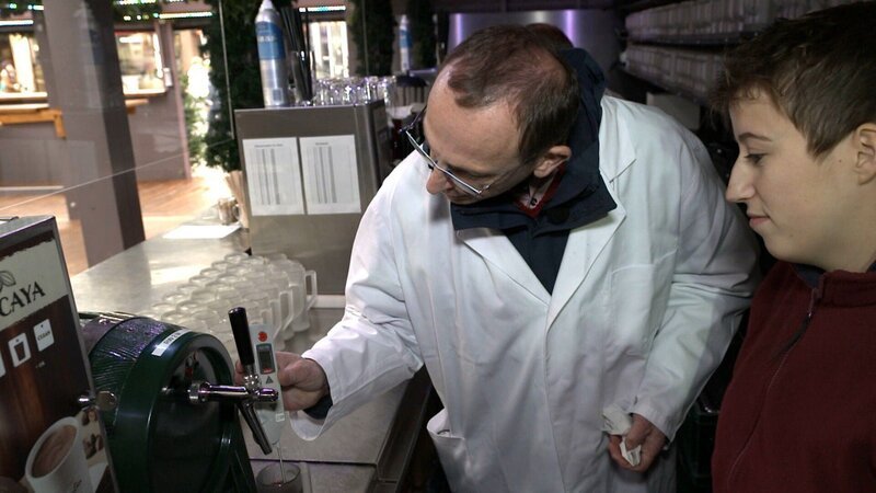 Bild: RTL /​ Thomas Pechlof /​ Märkte, Meer und Flughäfen