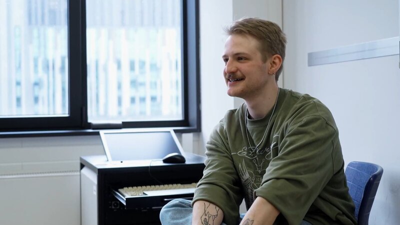 Benno Zimmermann, 23 Jahre, 7. Semester, Philosophie-Student an der Universität Leipzig. – Bild: BR/​Adrian Vogler