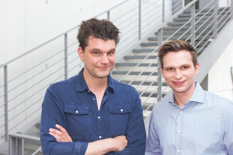 Lutz van der Horst (l.) und Fabian Köster (r.) im Deutschen Bundestag – Bild: ZDF und Thomas Wolfschläger