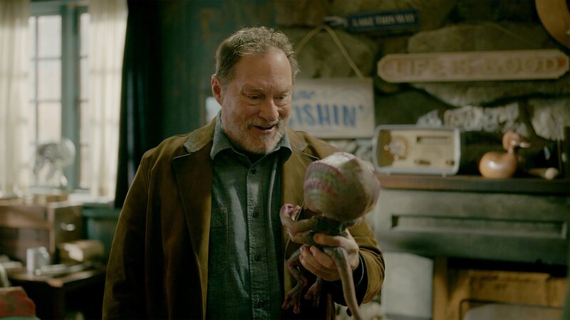 Stephen Root as Ed – Bild: SYFY /​ NBCU /​ Universal Content Productions LLC