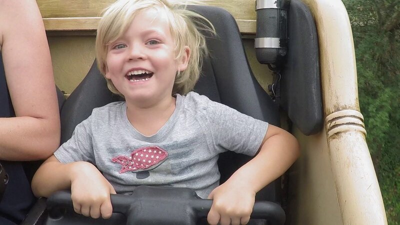 In der „Sendung mit dem Elefanten“ geht es um Gefühle. Kinder zeigen, wie sich ihre Gesichter verändern, wenn sie traurig, freudig oder nachdenklich sind. – Bild: WDR/​Die Sendung mit dem Elefanten