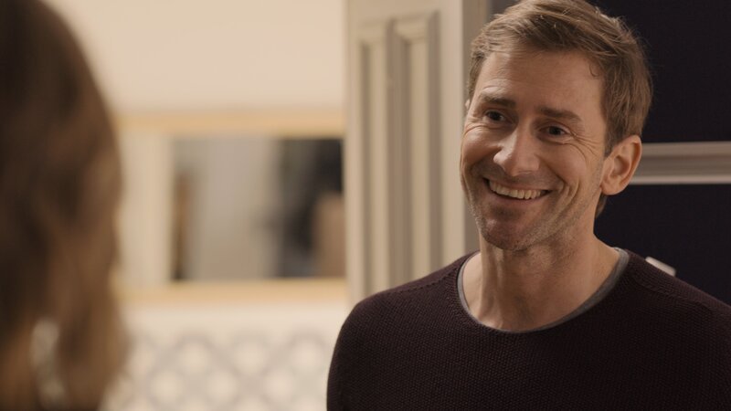 Charlie Menzinger (Markus Stoll) – Bild: Amazon Prime (Highlights) CH