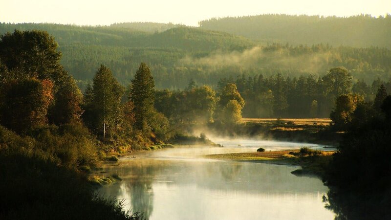 Mal heißt es, dass nach einem Meteoritenschauer „blutiger Regen“ über einer kleinen Gemeinde niedergegangen sei. – Bild: The National Geographic Channel