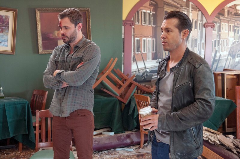 Adam Ruzek (Patrick John Flueger, l.), Antonio Dawson (Jon Seda) – Bild: MG RTL D /​ NBC Universal
