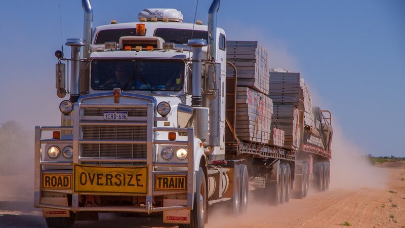 Outback Truckers. – Bild: Dan Wood /​ 17 South – Picture De /​ Discovery