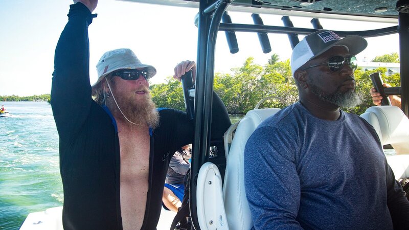 L-R: Chuck Meier und Mike Still – Bild: Warner Bros. Discovery