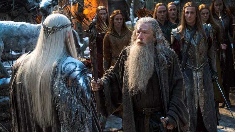 Gandalf, der Graue (Ian McKellen, re.) und Thranduil (Lee Pace, li.) – Bild: Mark Pokorny Gandalf, der Graue (Ian McKellen, re.) und Thranduil (Lee Pace, li.) – Bild: Mark Pokorny