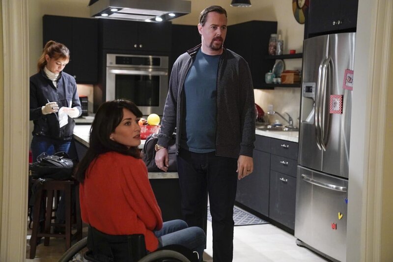 L-R: Ellie Bishop (Emily Wickersham); Delilah Fielding (Margo Harshman); Timothy McGee (Sean Murray) – Bild: CBS Broadcasting, Inc. /​ Cliff Lipson